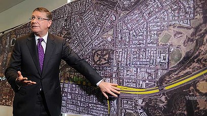 Napthoine
and East West
Link